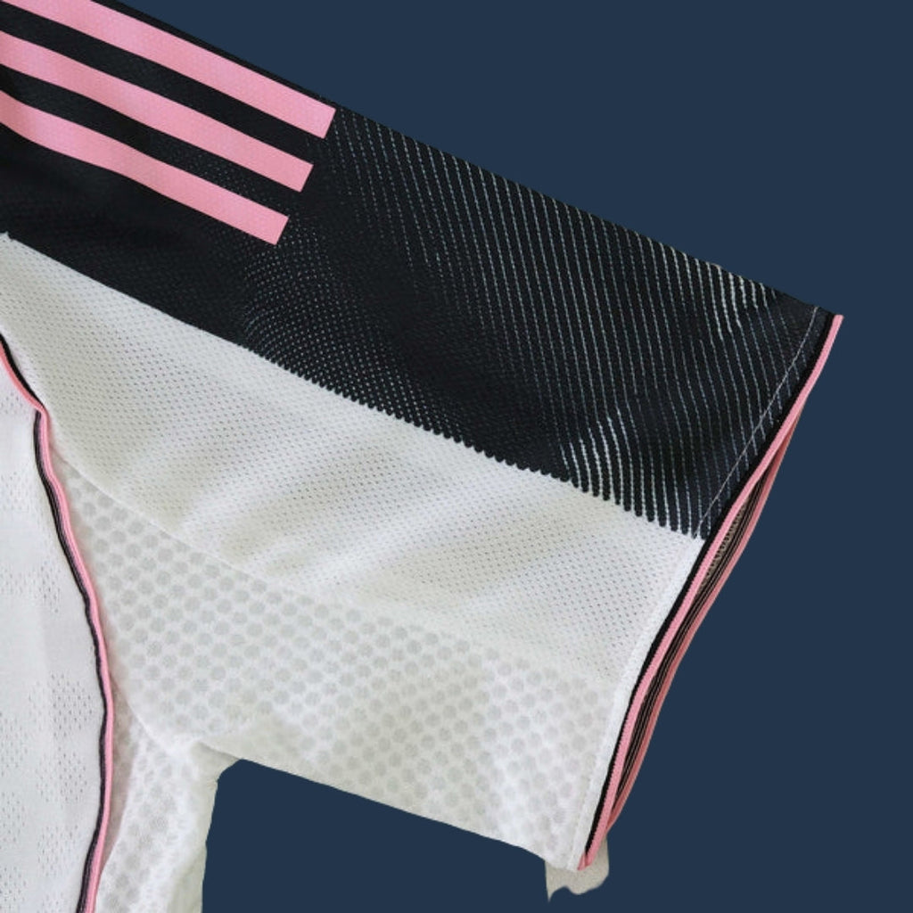 Juventus Home 25-26 Player Version