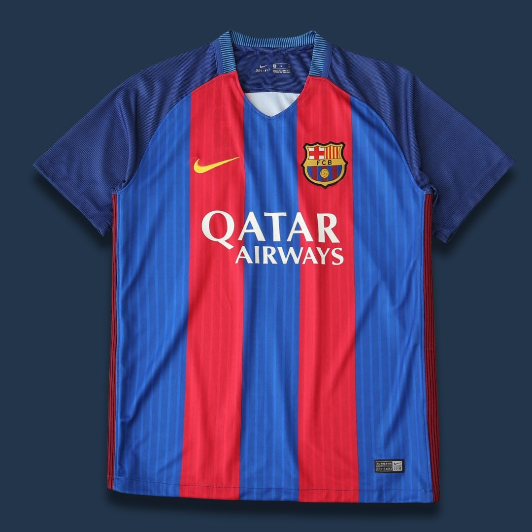BAR Home 2016-17 Retro - Messi 10