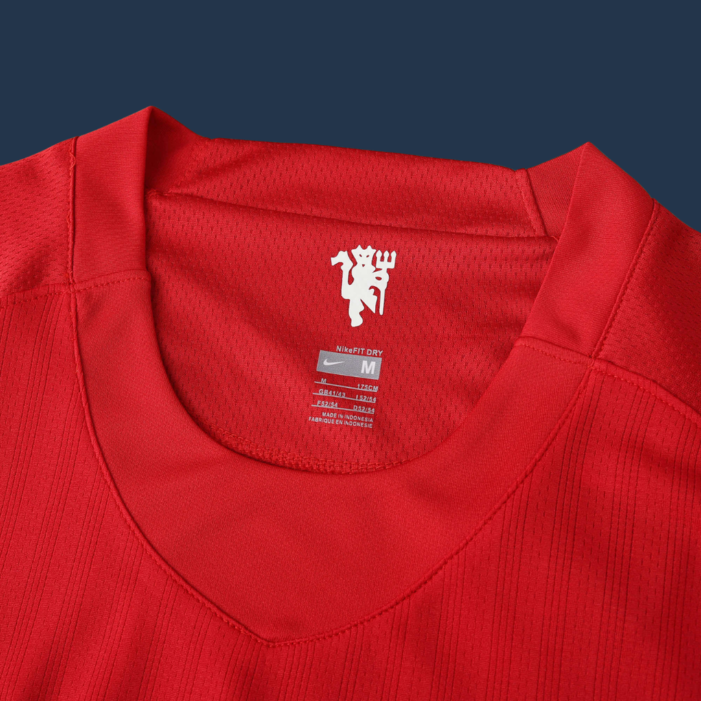 MNU Home 2007-08 Retro  ( Red )