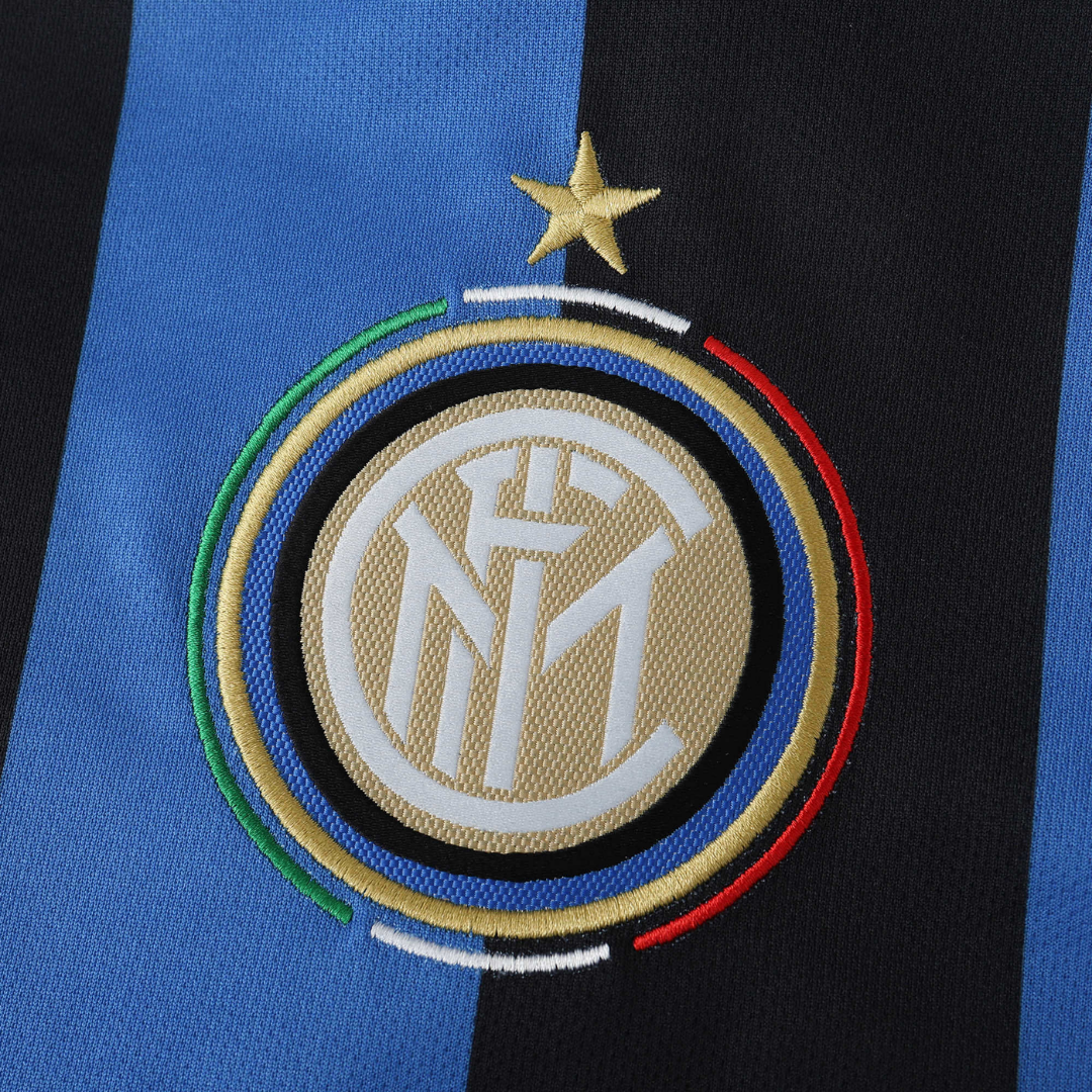 INT MIL Home 2009-10 Retro