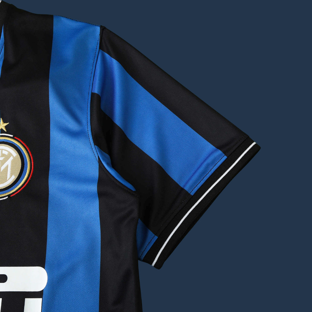 INT MIL Home 2009-10 Retro